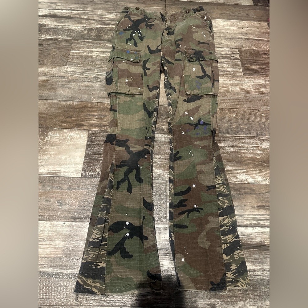 Camo Boot cut pants with abstract spots from M N M L